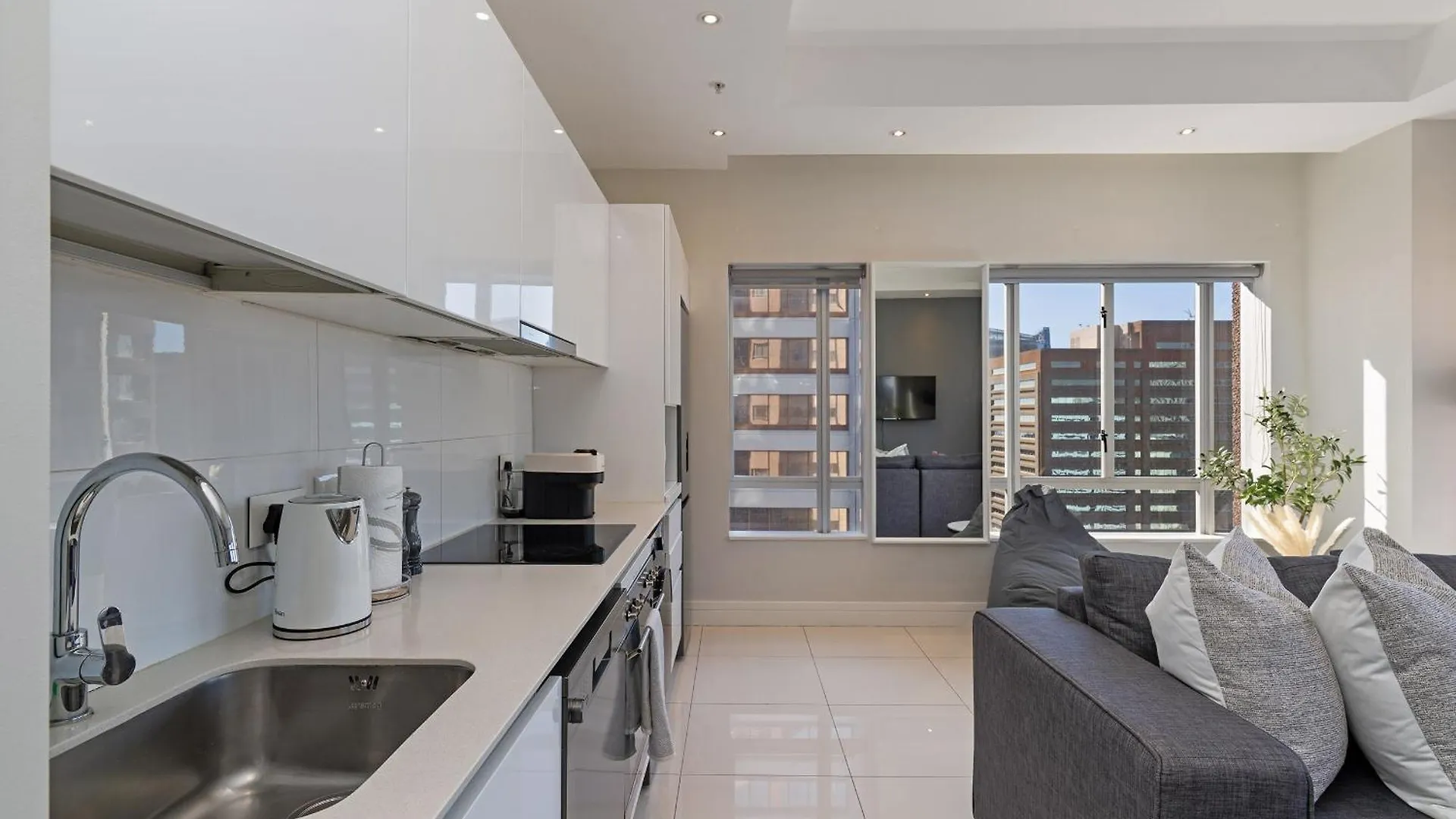 Stay In Luxury At The Pullman Cape Town 0*,  Güney Afrika